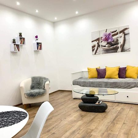 וינה Lux Apartment מראה חיצוני תמונה