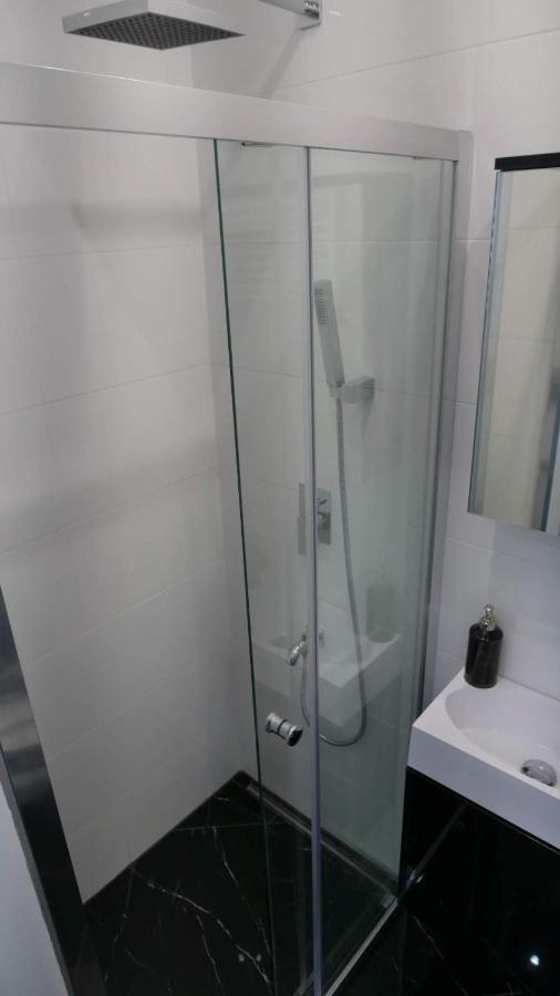 וינה Lux Apartment מראה חיצוני תמונה