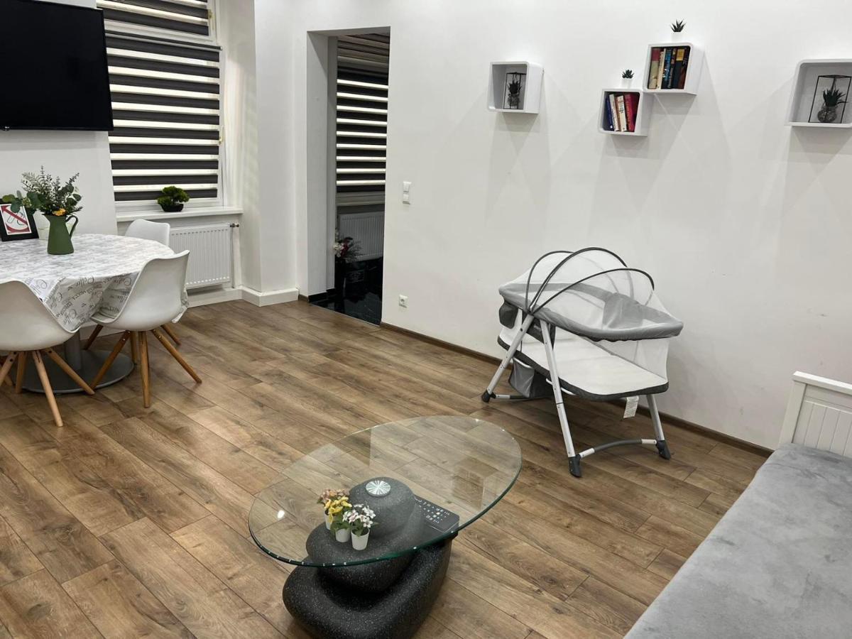 וינה Lux Apartment מראה חיצוני תמונה