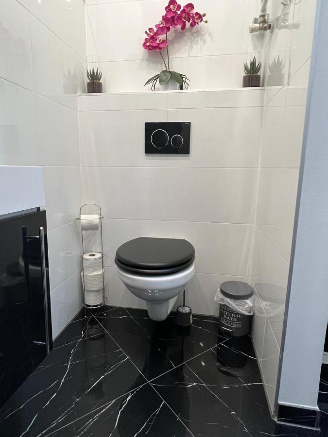 וינה Lux Apartment מראה חיצוני תמונה