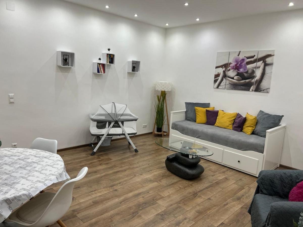 וינה Lux Apartment מראה חיצוני תמונה